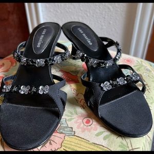 Ann Marino kitten heel sandals